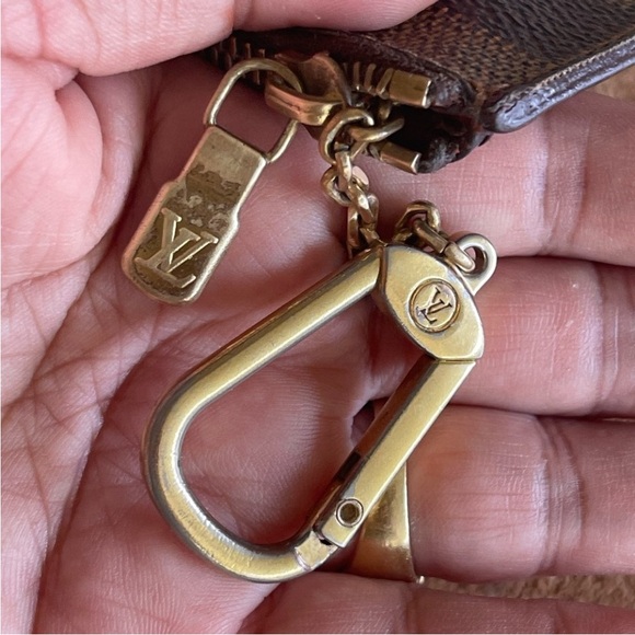 Authentic Louis Vuitton coins  purse🤎🤎🤎💛💛💛 - Picture 9 of 14